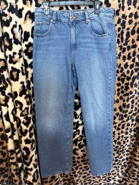 Garage Straight Leg Jeans - Light Blue Denim
